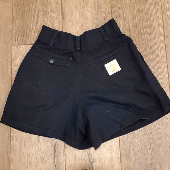 Bebe Black High Waisted Vintage Pleated Shorts - Picture 2 of 3